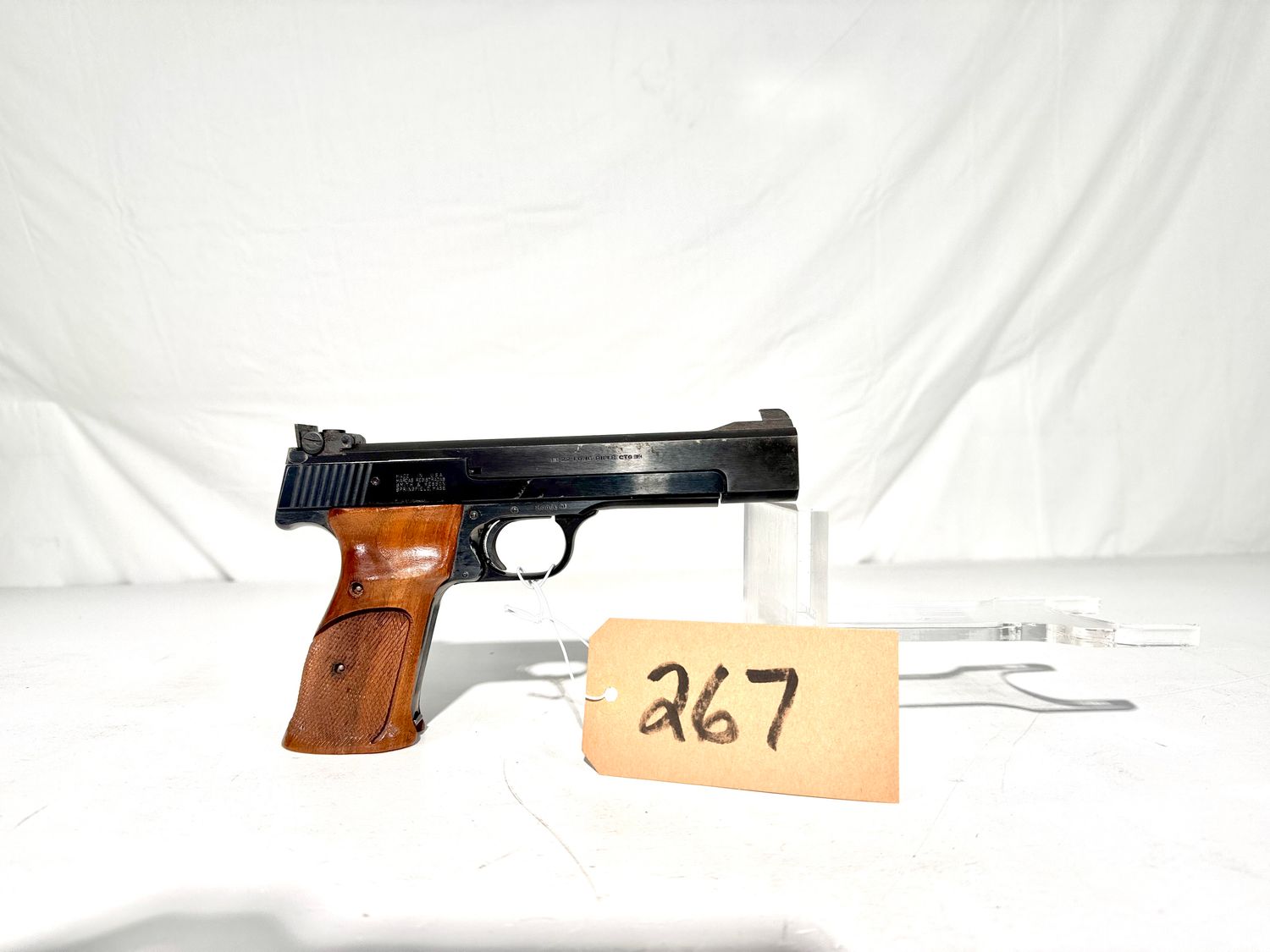 267 SMITH &amp; WESSON MODEL 41 22LR SEMI AUTO PISTOL