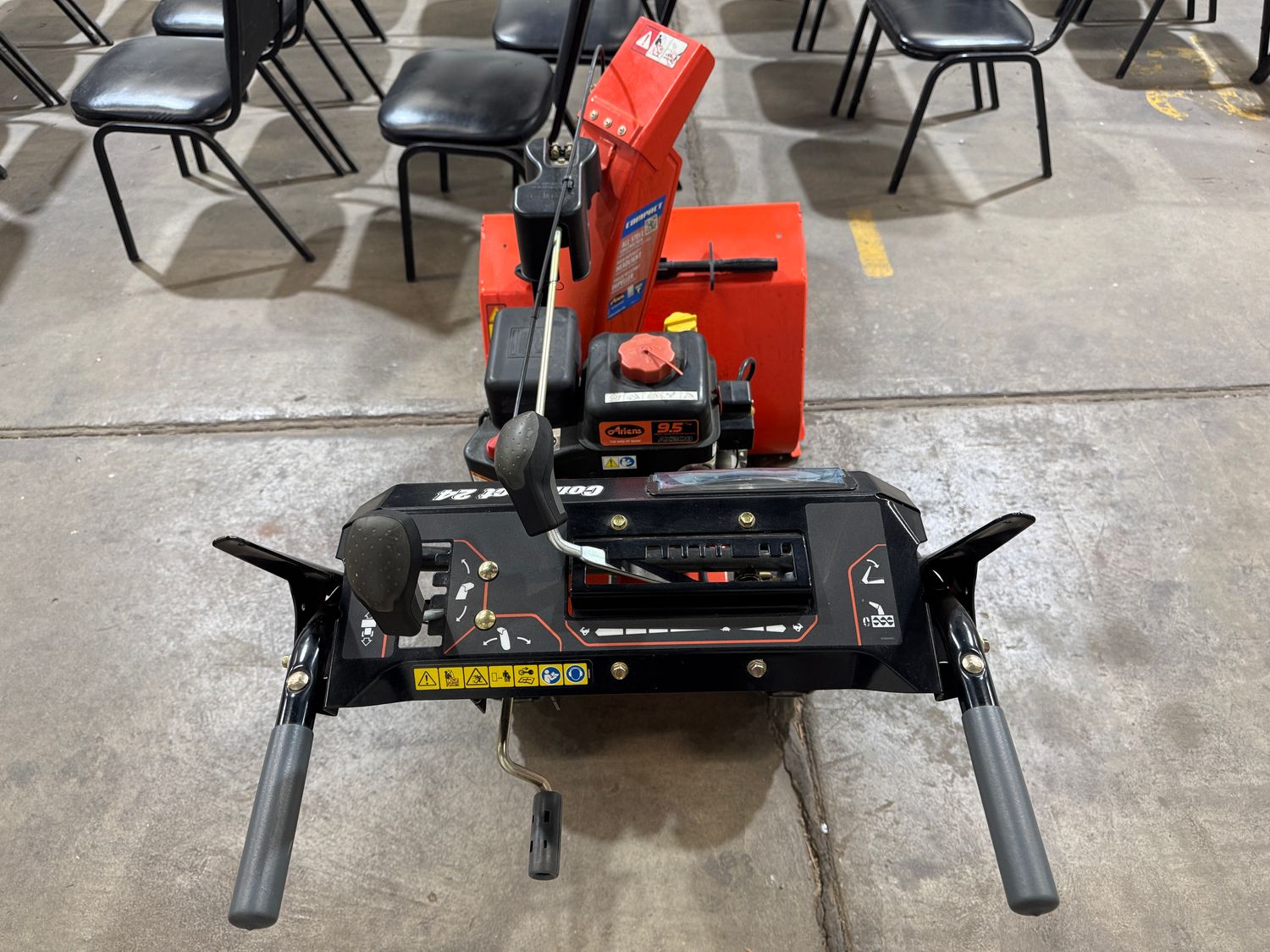 74C ARIENS COMPACT SNO-THROW SNOW BLOWER