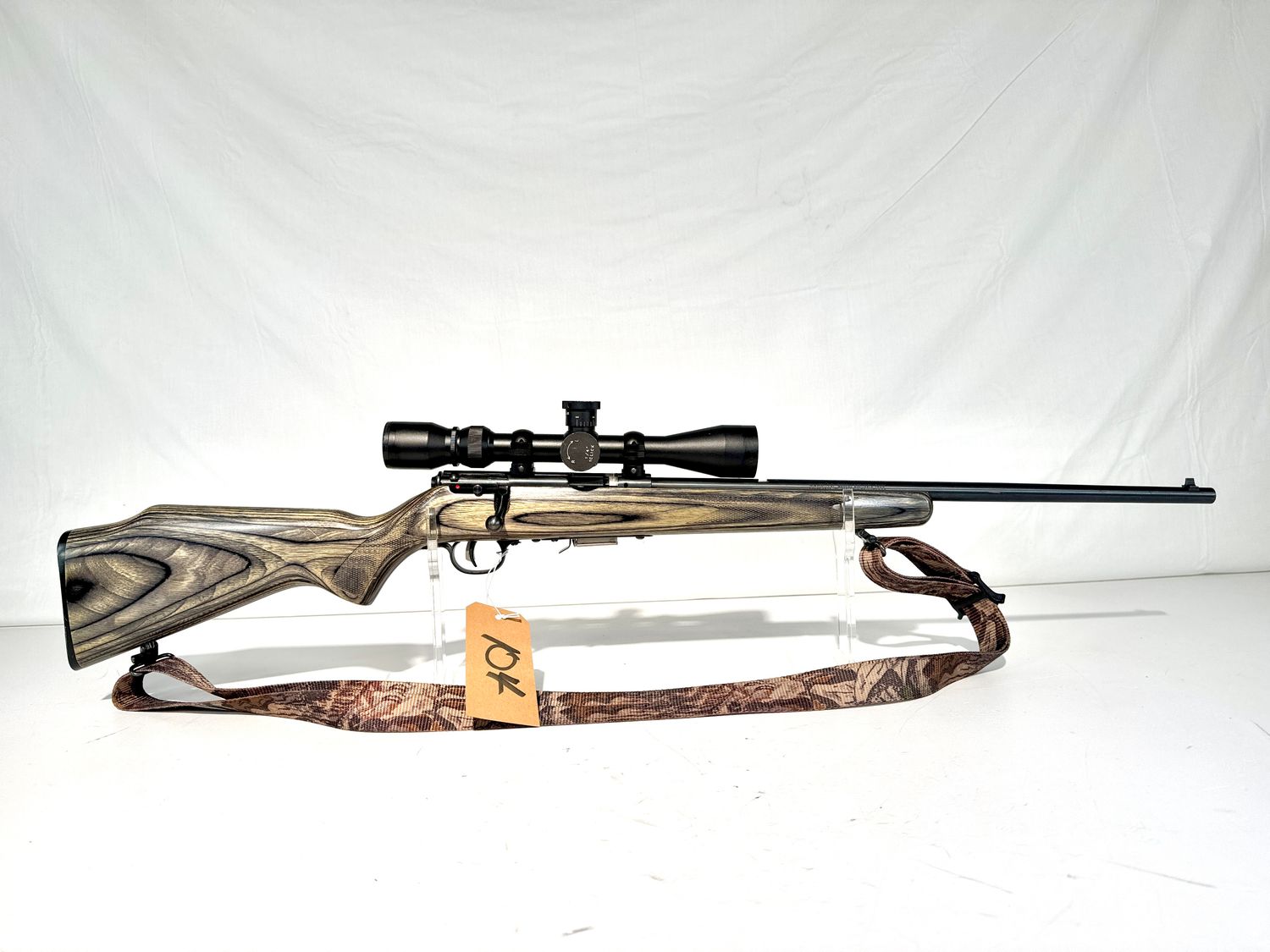 104 SAVAGE MOD 93R17 17 HMR CAL BOLT ACTION RIFLE
