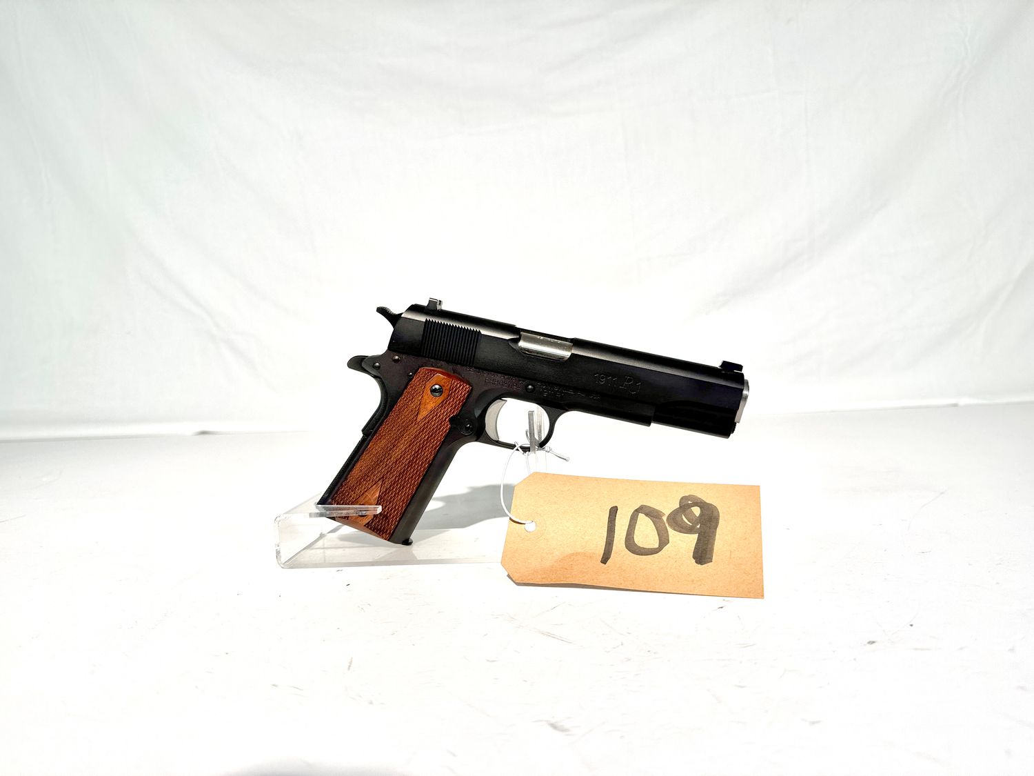 109 REMINGTON 1911 R1 45ACP SEMI AUTO PISTOL