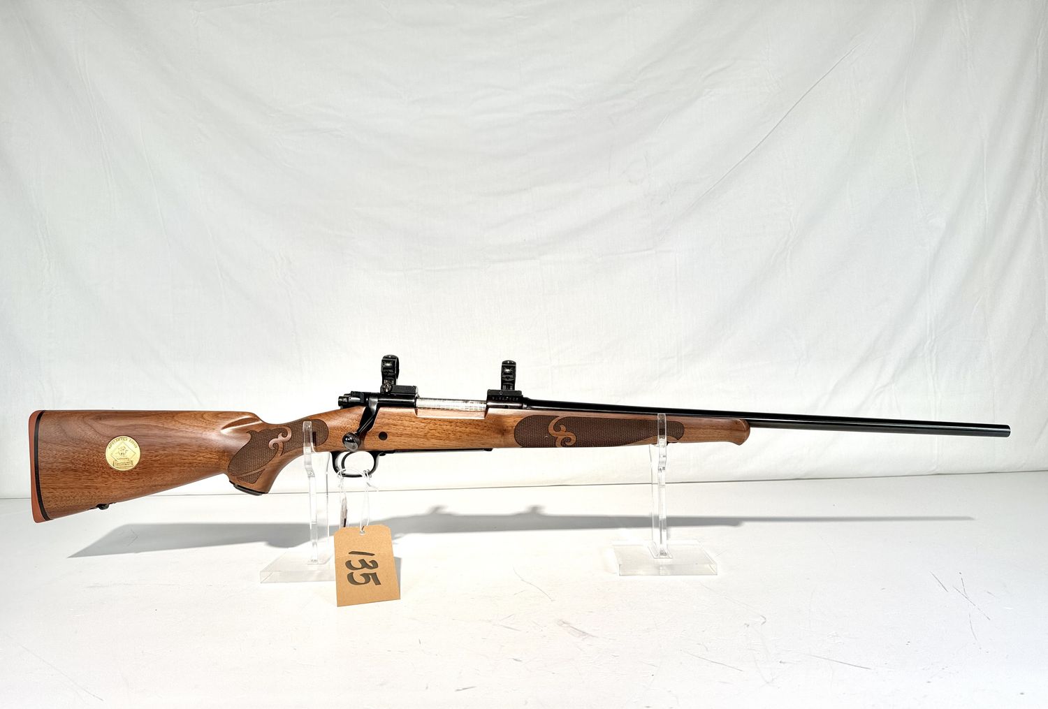 135 WINCHESTER MOD 70 257 ROBERTS B/A RIFLE