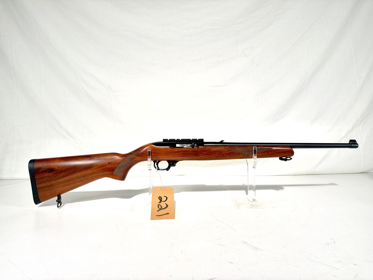 221 RUGER 10/22 22LR SEMI AUTO RIFLE