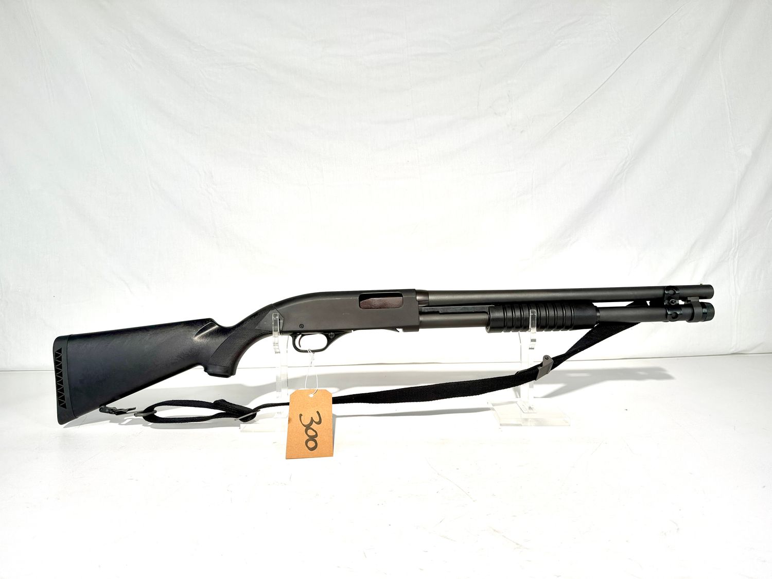 300 WINCHESTER 1300 DEFENDER 12 GA PUMP SHOTGUN