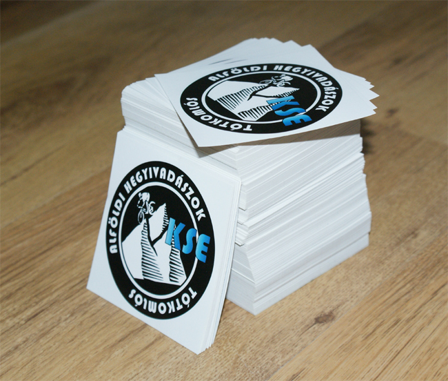 3.5&quot; X 3.5 &quot; Round Stickers with UV