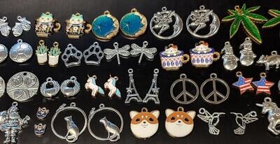 Click Here for Sapphyre&#39;s Closet - Earrings and Bling!!!