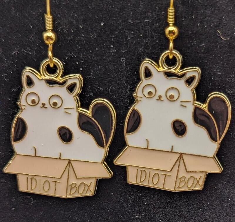 Idiot Box Cats