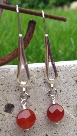 Silver Dew Drop &amp; Carnelian Earrings