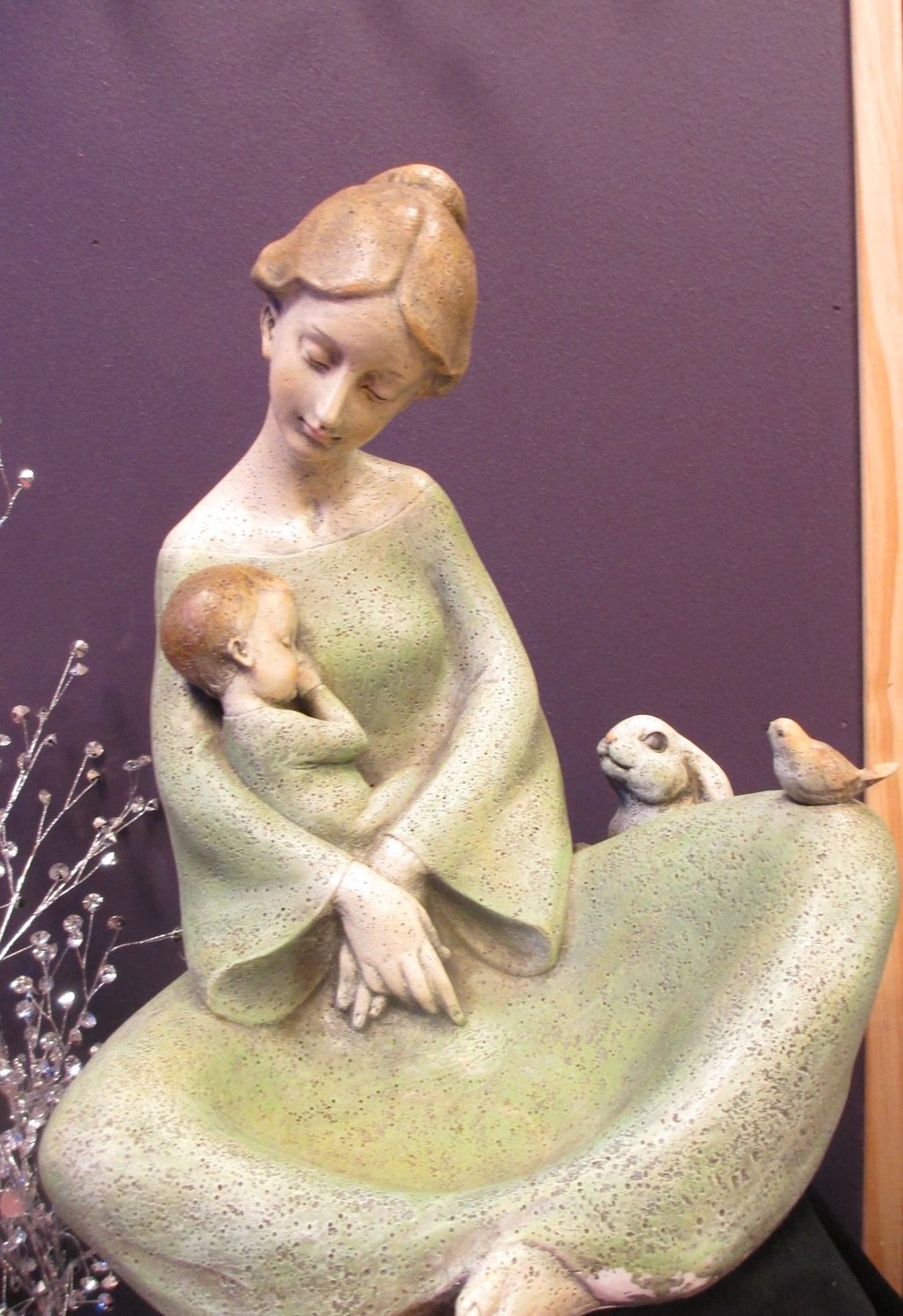 Mother / Child Statue