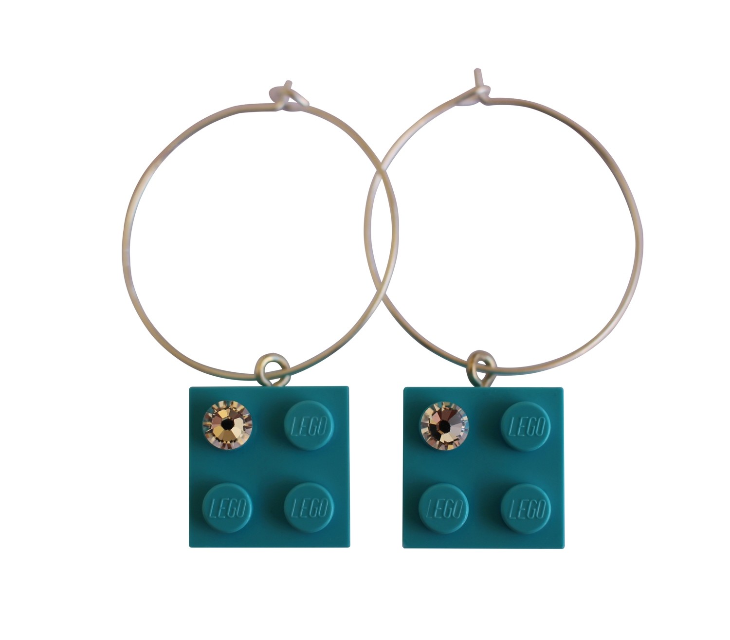 Turquoise Blue LEGO® brick 2x2 with a ‘Diamond’ color SWAROVSKI® crystal on a Silver plated hoop