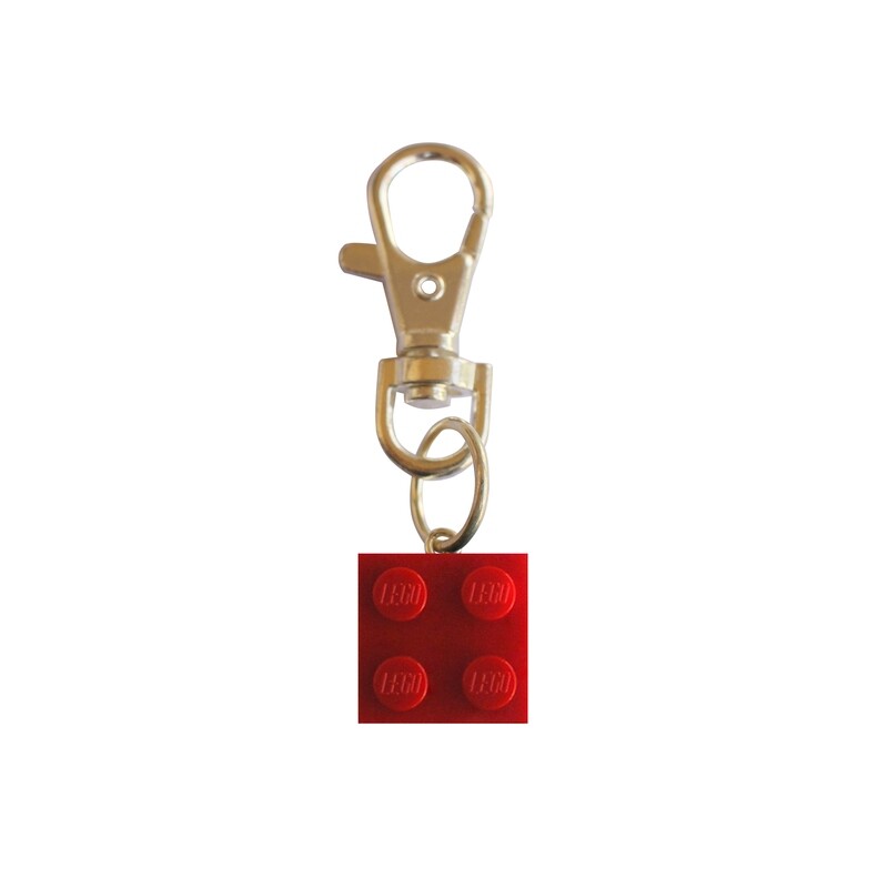 ​Red LEGO® brick 2x2 on a Silver keyring (keychain)
