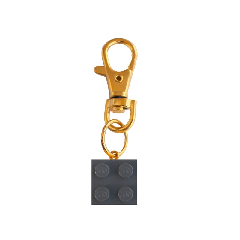 ​Gray LEGO® brick 2x2 on a Gold keyring (keychain)
