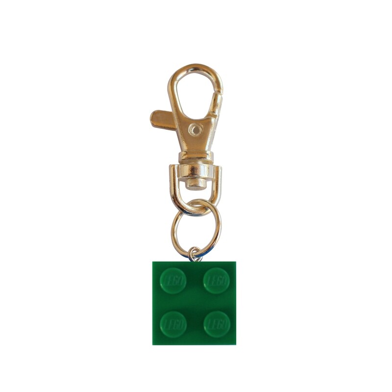 ​Dark Green LEGO® brick 2x2 on a Silver keyring (keychain)