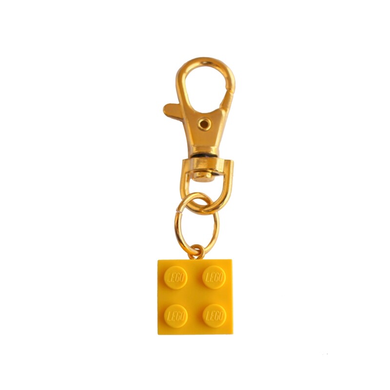 Yellow LEGO® brick 2x2 on a Gold keyring (keychain)