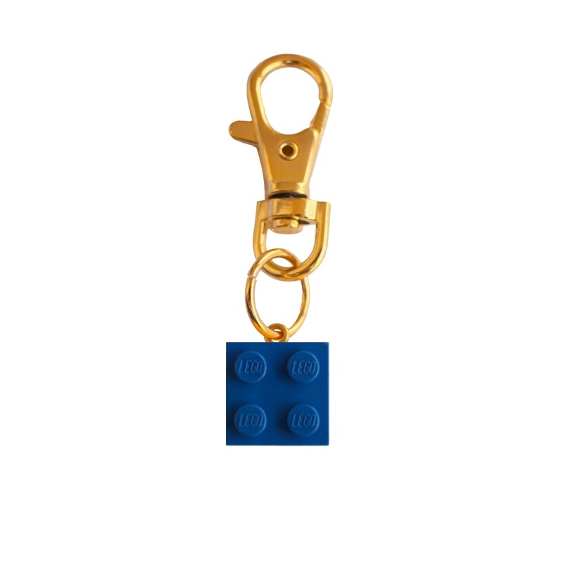 ​Dark Blue LEGO® brick 2x2 on a Gold keyring (keychain)
