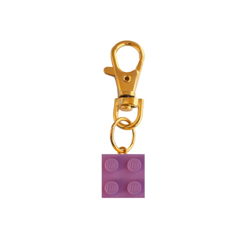 ​Light Pink LEGO® brick 2x2 on a Gold keyring (keychain)