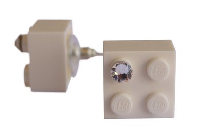 White LEGO® brick 2x2 with a ‘Diamond’ color SWAROVSKI® crystal on a Silver plated stud/silicone back stopper