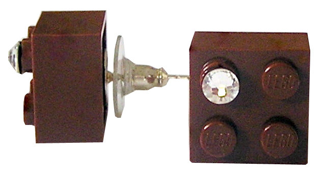 Brown LEGO® brick 2x2 with a ‘Diamond’ color SWAROVSKI® crystal on a Silver plated stud/silicone back stopper
