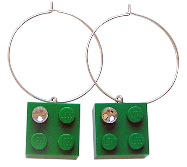 ​Dark Green LEGO® brick 2x2 with a ‘Diamond’ color SWAROVSKI® crystal on a Silver plated hoop