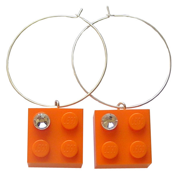 Orange LEGO® brick 2x2 with a ‘Diamond’ color SWAROVSKI® crystal on a Silver plated hoop