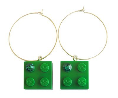 Dark Green LEGO® brick 2x2 with a Green SWAROVSKI® crystal on a Silver plated hoop