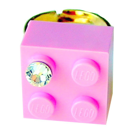 ​Light Pink LEGO® brick 2x2 with a ‘Diamond’ color SWAROVSKI® crystal on a Gold plated adjustable ring finding