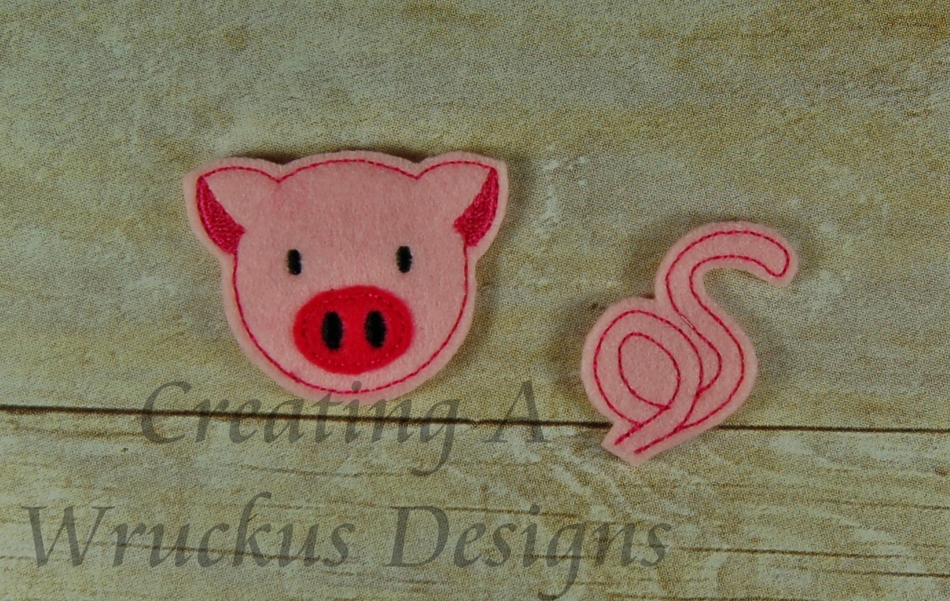 Pig Heads & Tails Feltie
