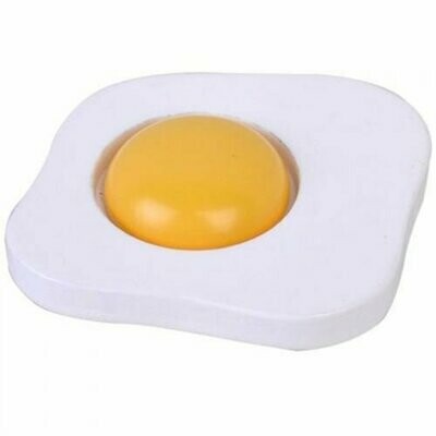 Jouet en bois œuf sur le plat blanc / jaune 7 x 8 cm, livraison sous 3 jours à domicile
