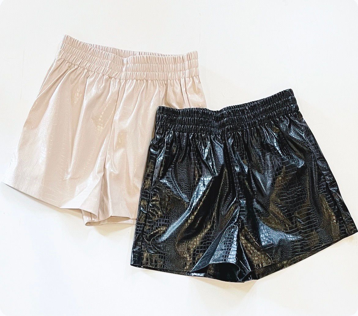 Black Croc Short