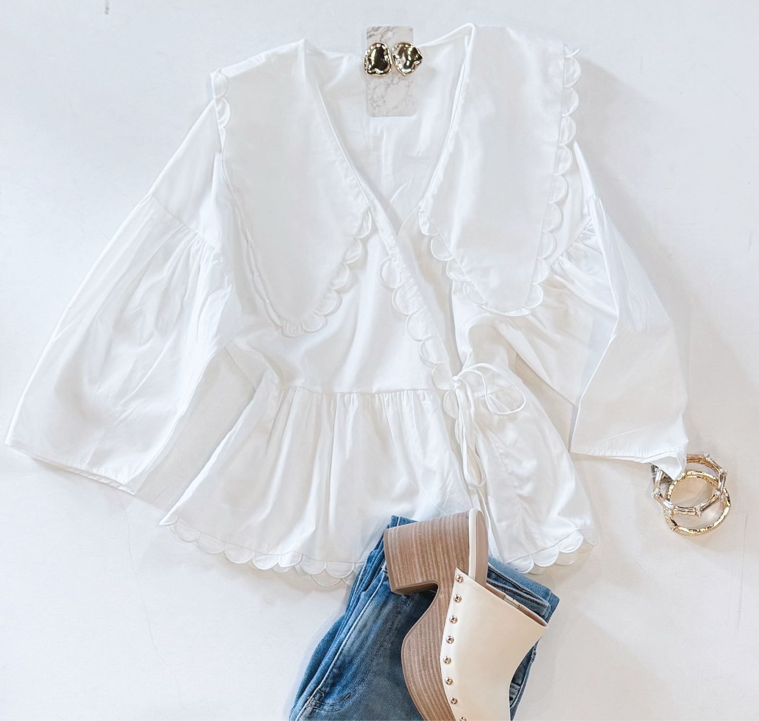 Crisp Cotton Scallop Top