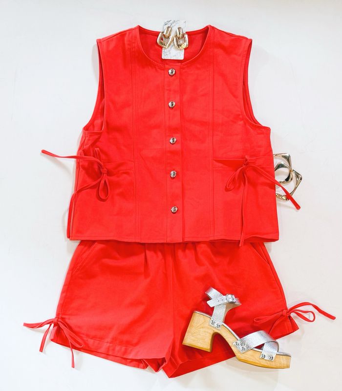 Hot Topic Short Set