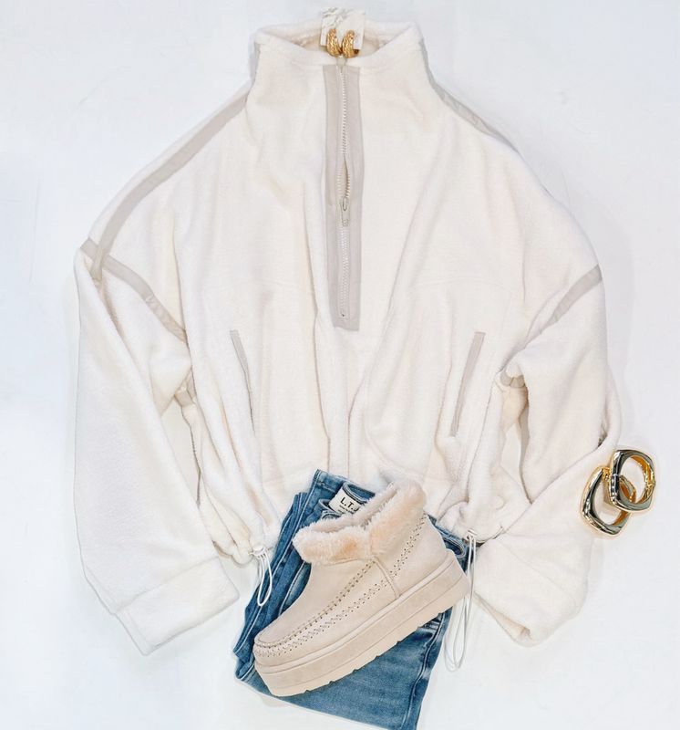 Outdoorsy Fleece Pullover