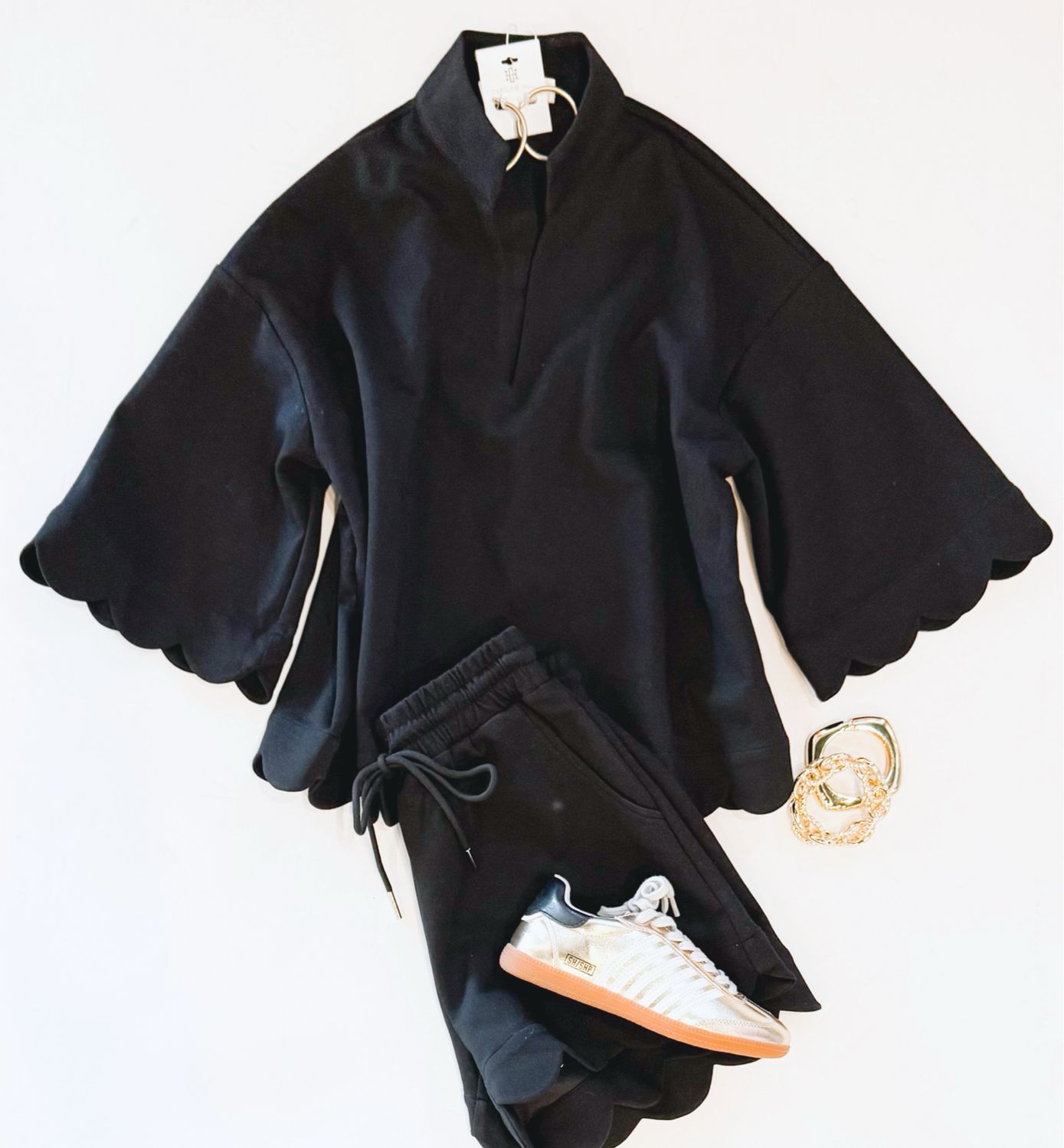 Top Notch Scallop Short Set