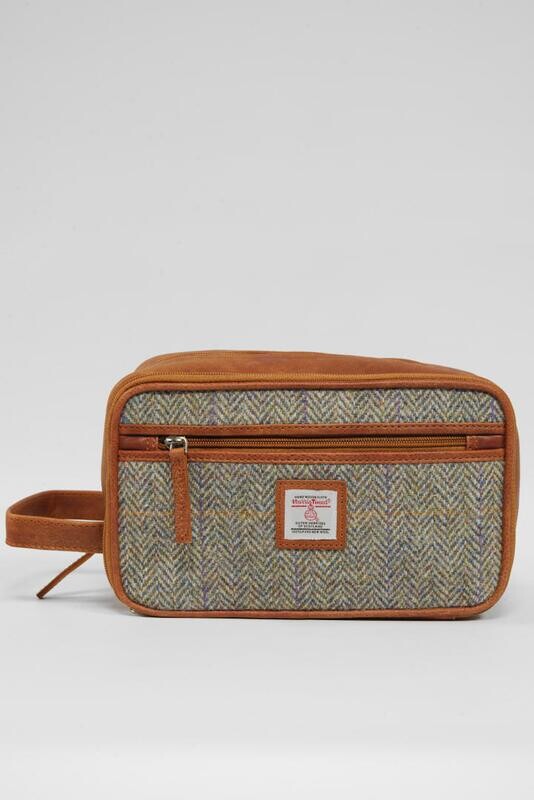 Harris Tweed Large Washbag | HB107 (Tan Leather)