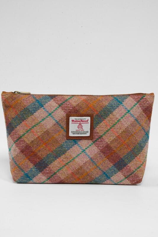 Harris Tweed Toiletries Bag | A0220 (C) (Tan Leather)