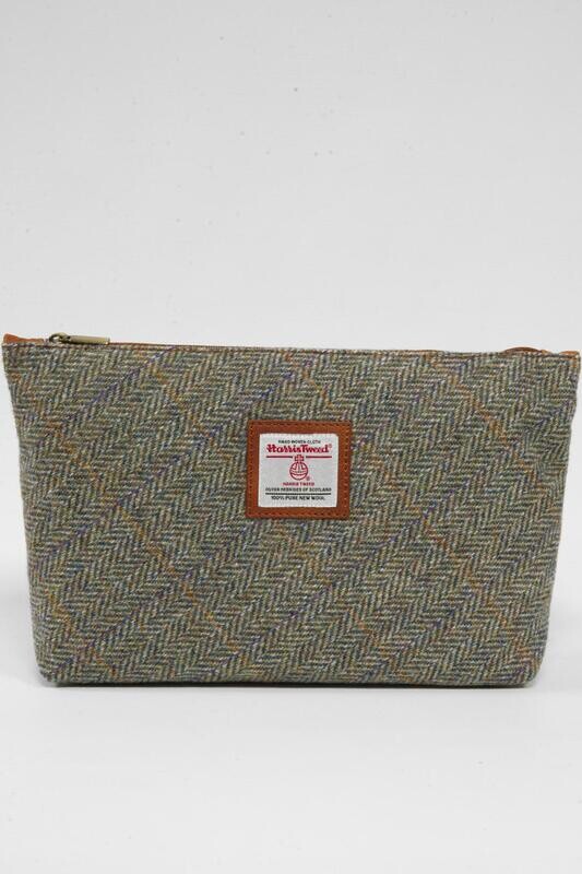 Harris Tweed Toiletries Bag | HB107(C) Tan Leather