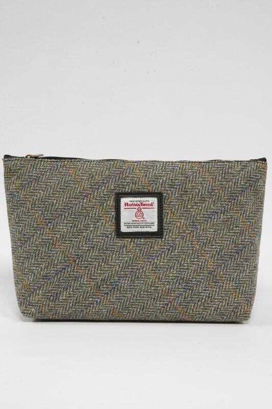 Harris Tweed Toiletries Bag | HB107(C) Black Leather