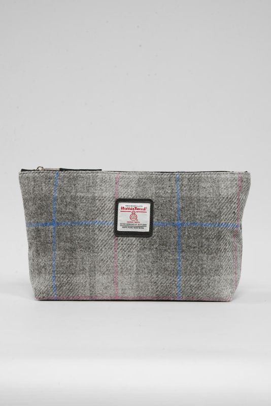 Harris Tweed Toiletries Bag | A095 Black Leather