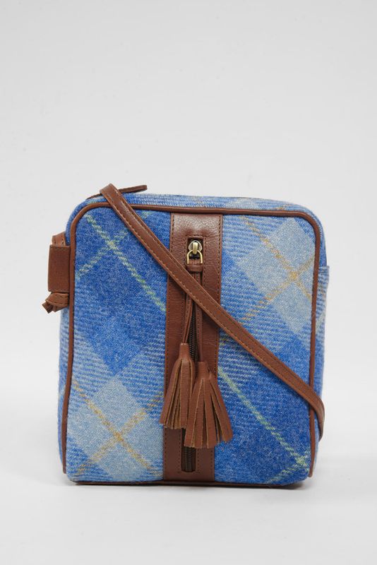 Harris Tweed Dolly Bag | A069