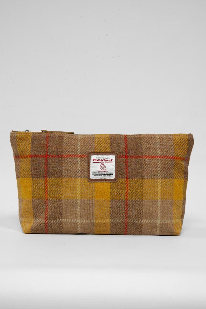 Harris Tweed Toiletries Bag | A0230 (Tan Leather)