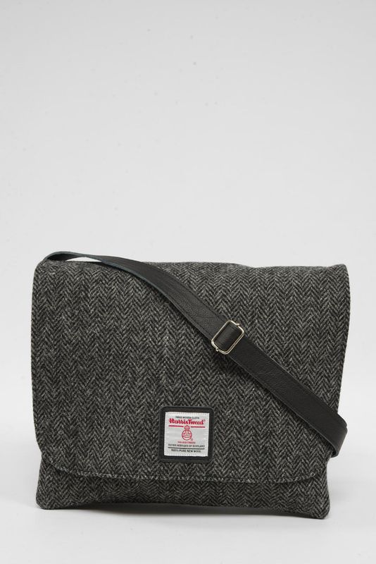 Harris Tweed Scalpay Bag | HB64 (Black Leather)