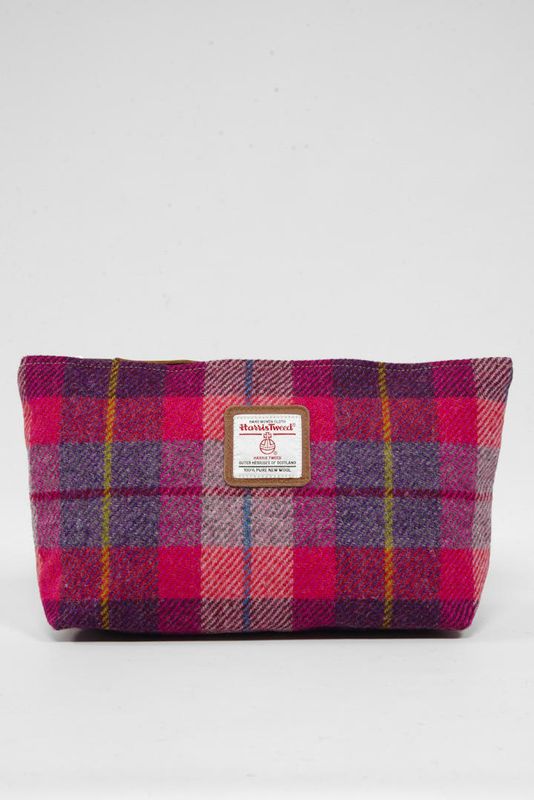 Harris Tweed Toiletries Bag | A088 (Tan Leather)