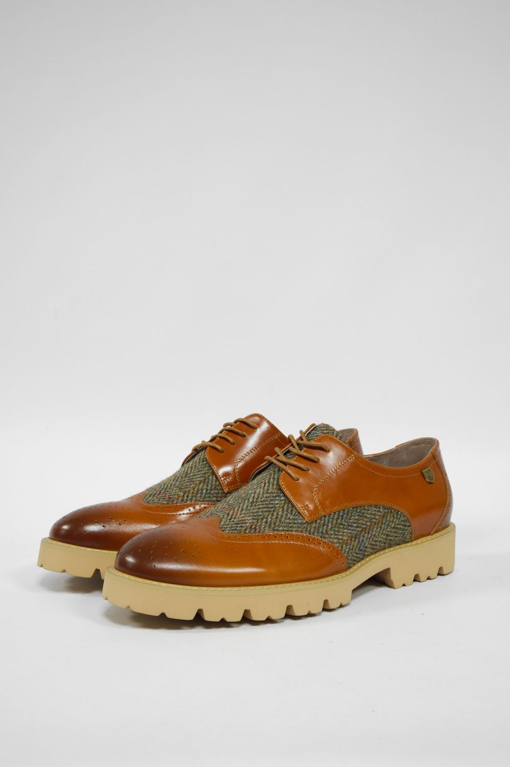 Harris Tweed Mens Classic Brogue | HB55