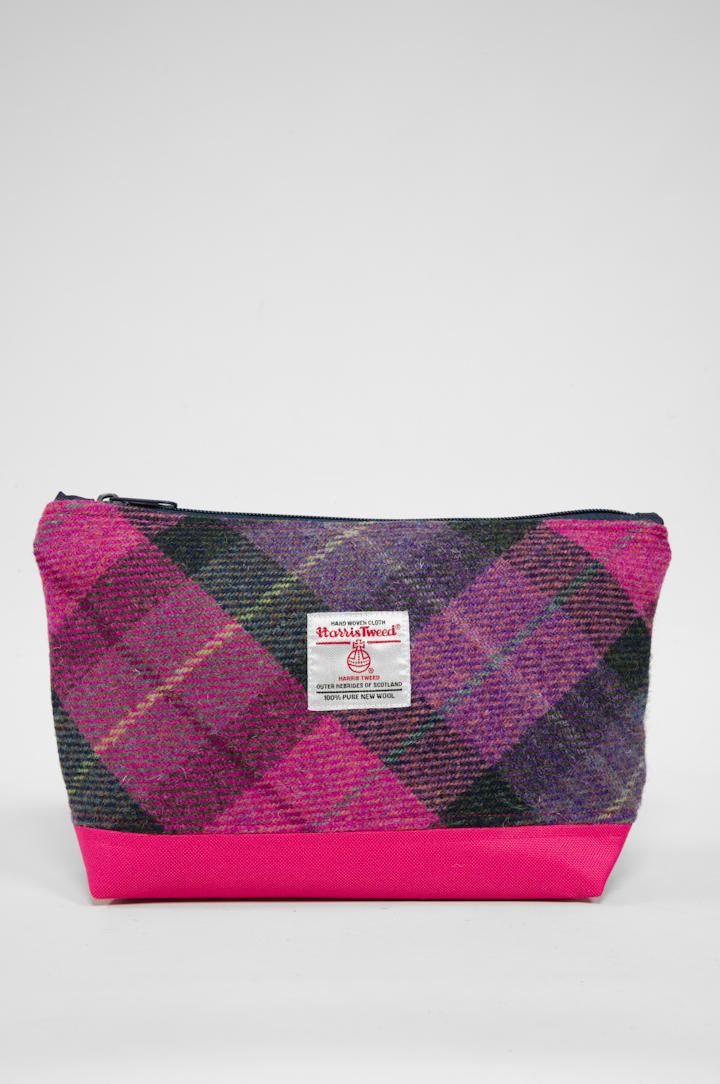 Harris Tweed Washbag | A0257 (C) (Pink)