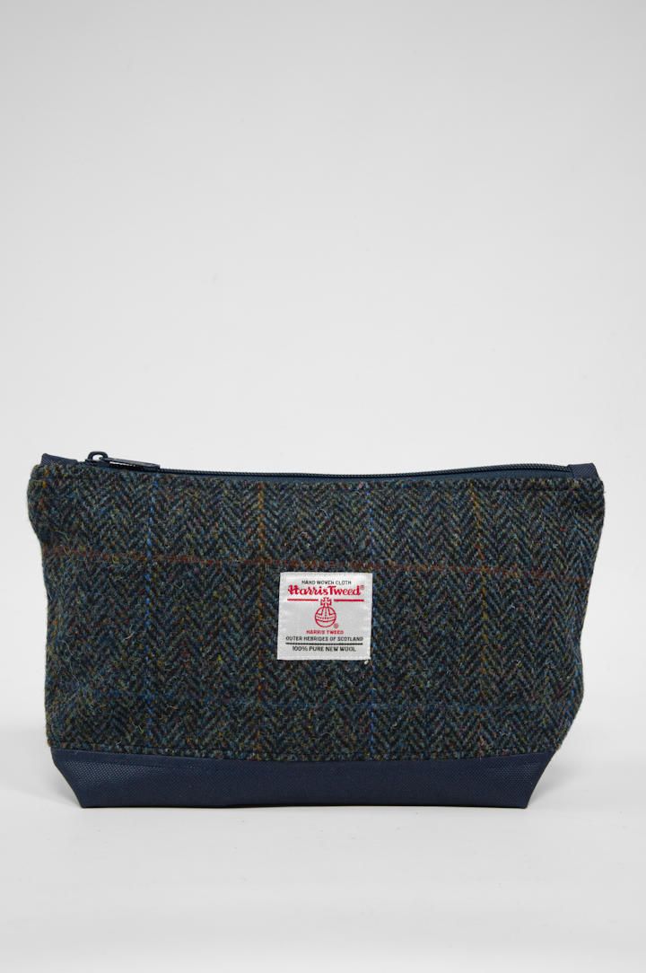 Harris Tweed Washbag | HB80 Navy
