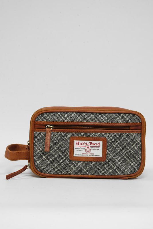 Harris Tweed Large Washbag | A0202 (C) (Tan Leather)