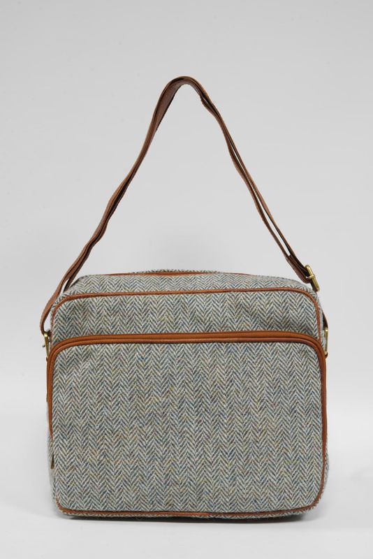 Harris Tweed Clisham Bag | HB109 (Tan Leather)