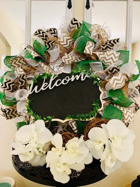 Farmhouse poof accent color wreath 14&quot;