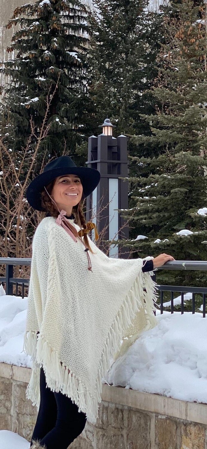 Poncho Azucena Poncho Azucena