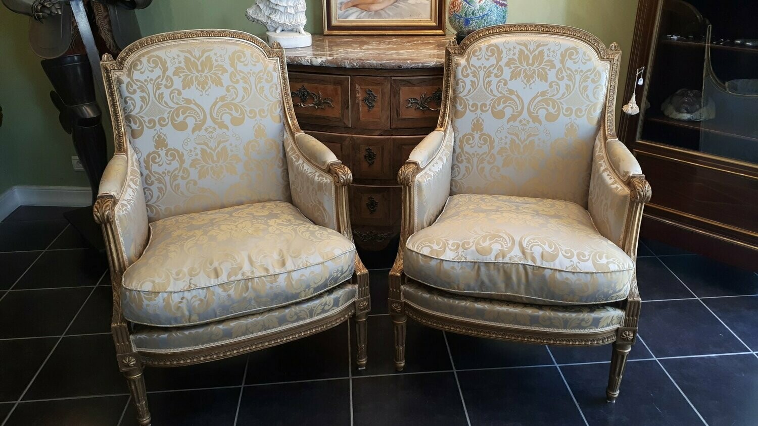 Paire de bergères de style LXVI (vendue)