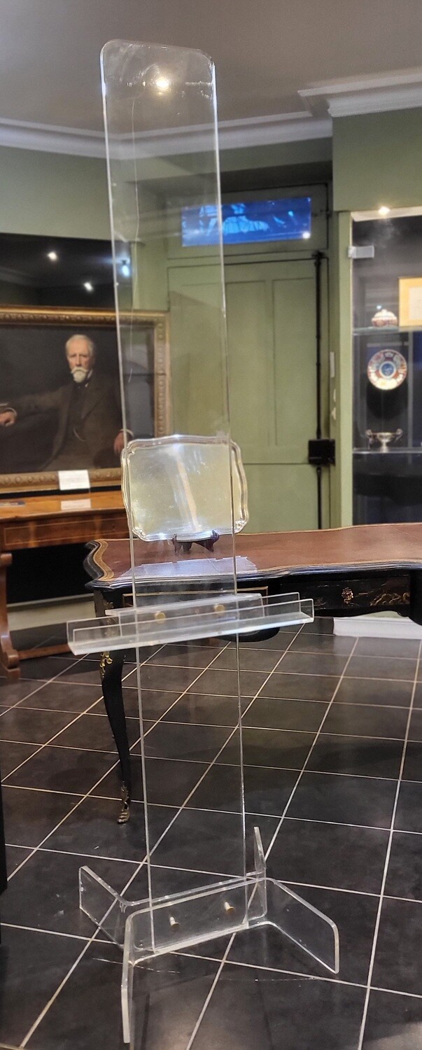 Chevalet Plexiglass (Vendu)